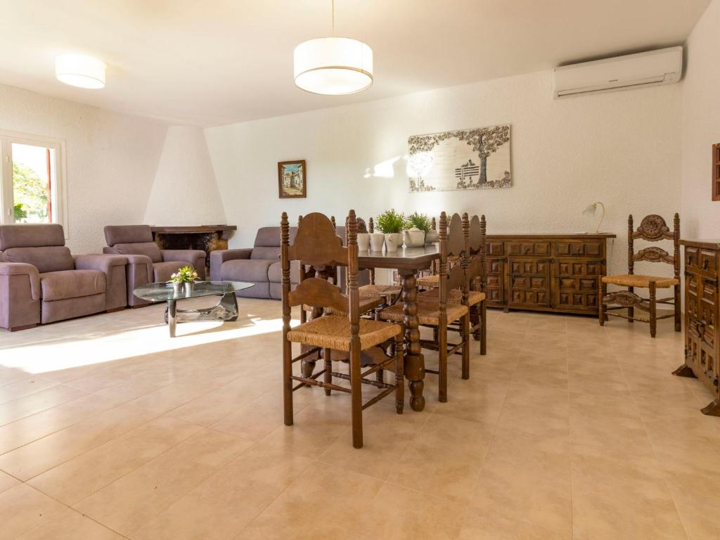 Posedenie v ubytovaní Holiday Home El Dorada Playa by Interhome