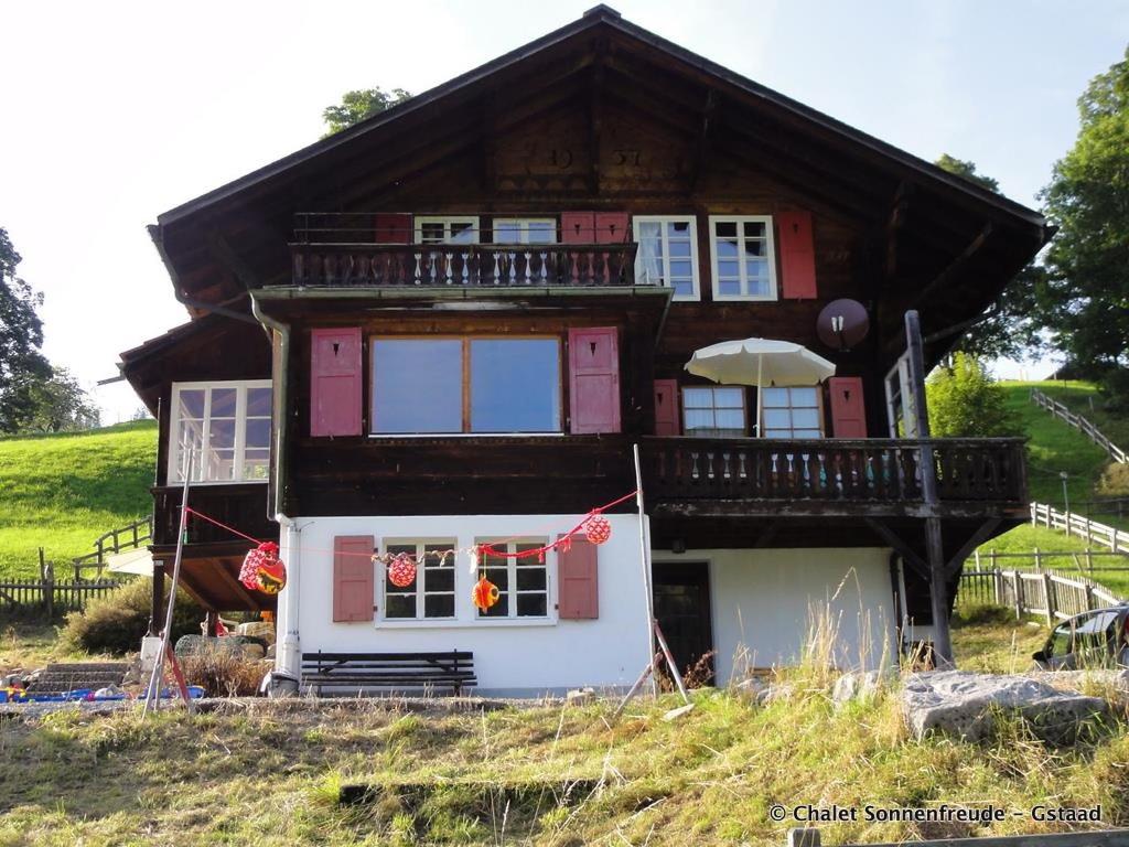 Casa grande con balcón en una colina en Apartment Sonnenfreude- Chalet by Interhome, en Schönried