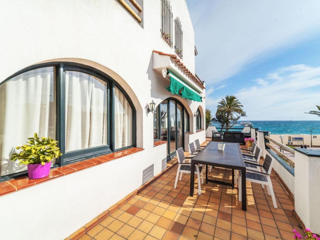 A general sea view or a sea view taken from the holiday home