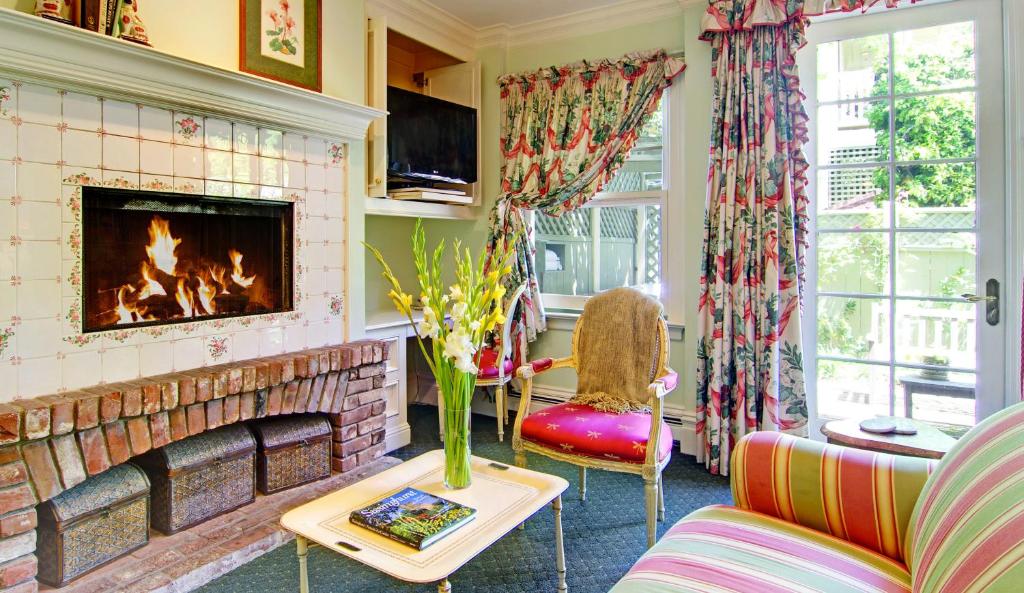 Inn at Depot Hill - Queen Room -Sissinghurst