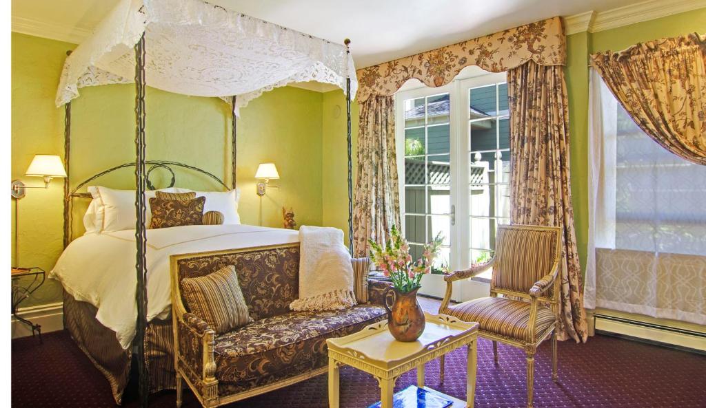 Inn at Depot Hill - Superior Queen Room - Portofino