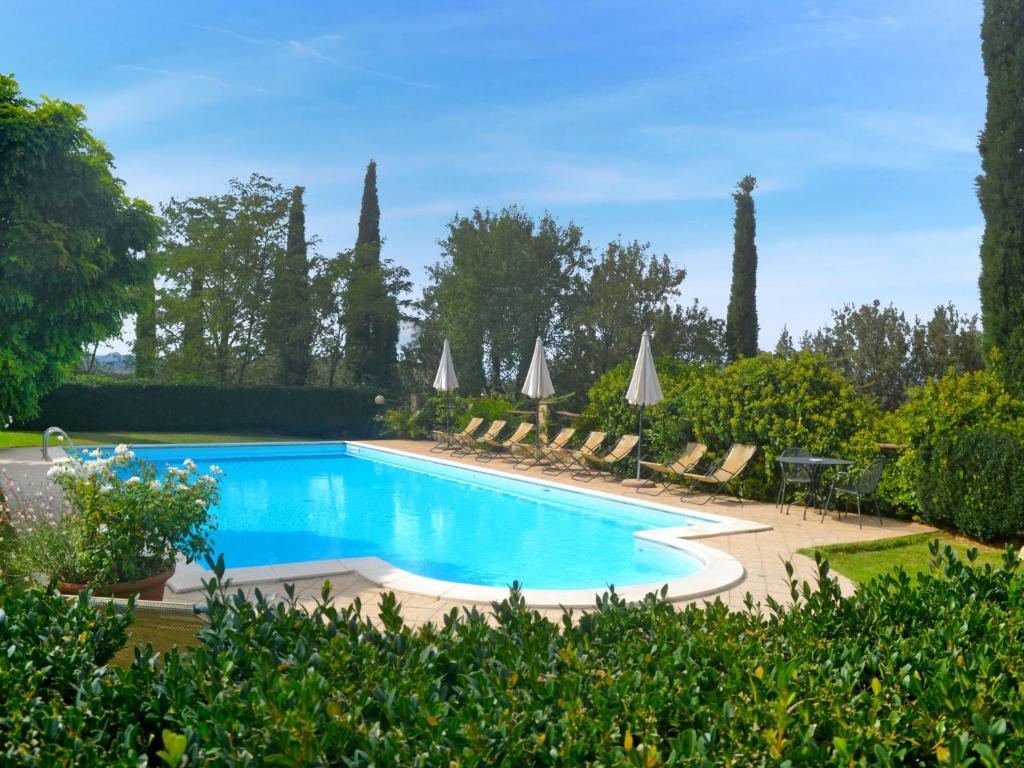 The swimming pool at or close to Holiday Home Montecucco Winery by Interhome