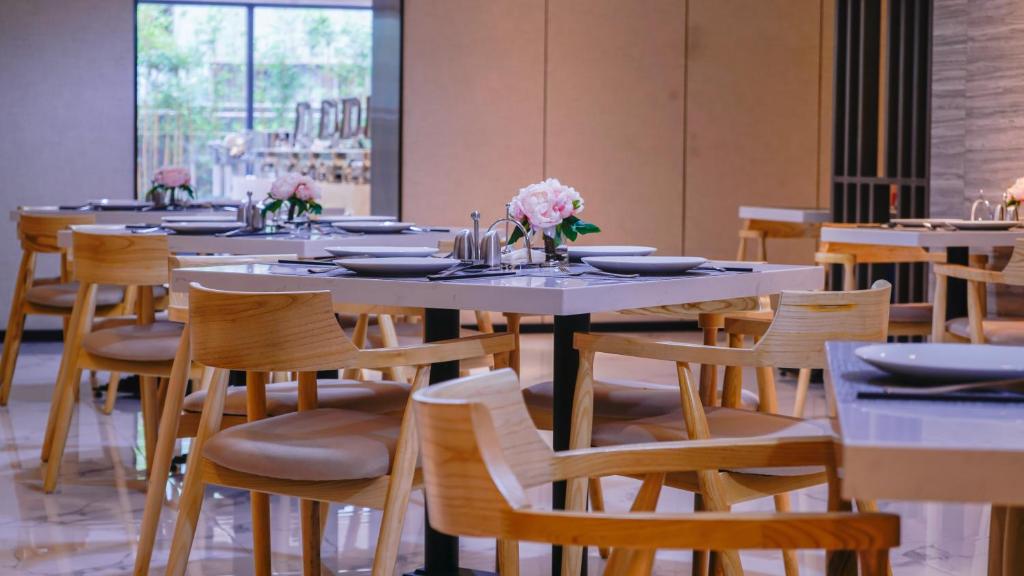 Restaurace v ubytování Paco Hotel Tiyuxilu Metro Guangzhou-Free Shuttle Bus during Canton Fair
