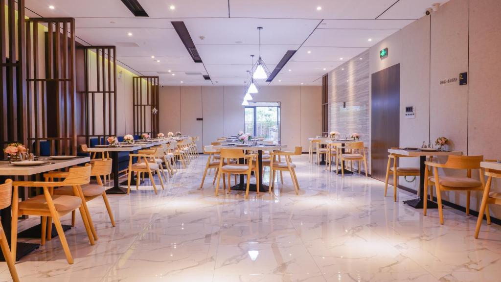 Restaurace v ubytování Paco Hotel Tiyuxilu Metro Guangzhou-Free Shuttle Bus during Canton Fair