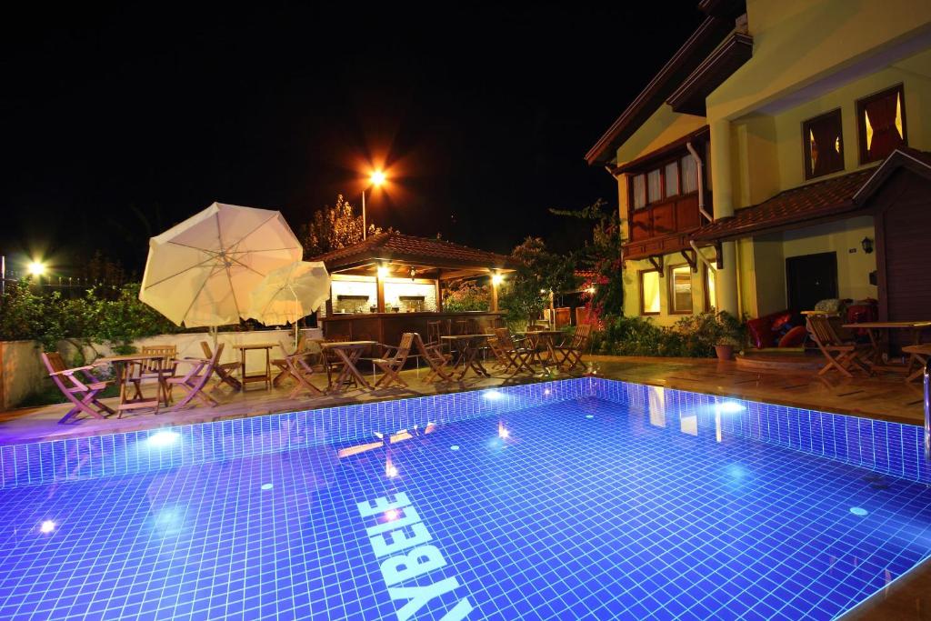 Bazén v ubytování Kybele Hotel Gocek nebo v jeho okolí