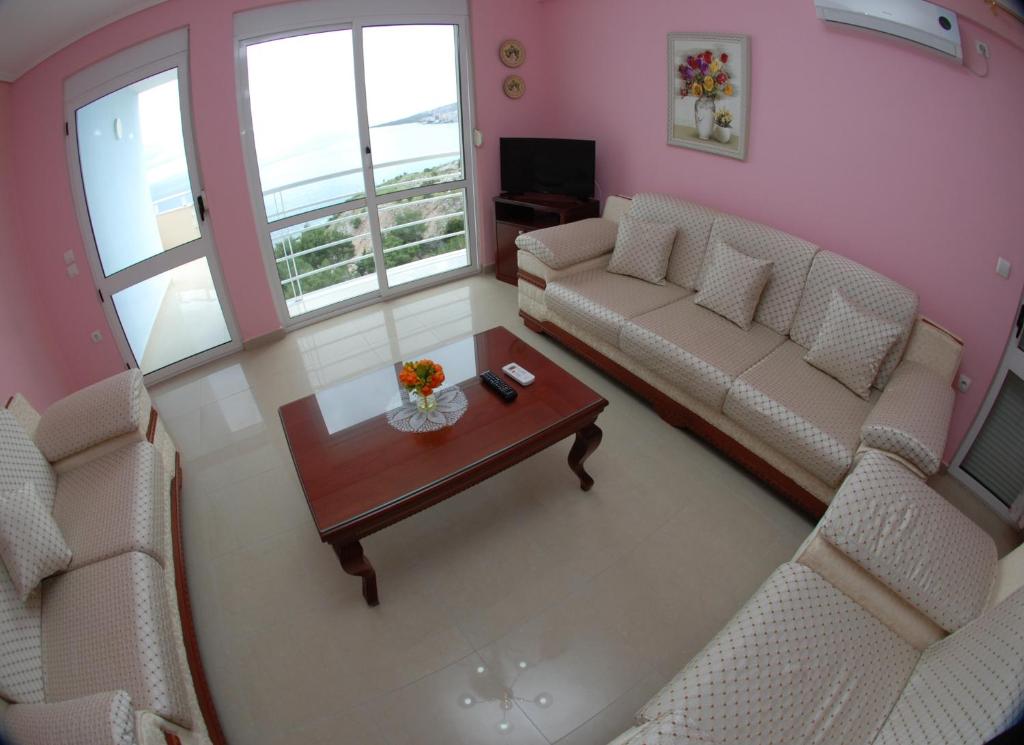 Erti's Apartments - Image 5