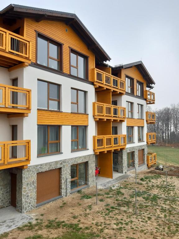 Budova, v ktorej sa apartmán nachádza