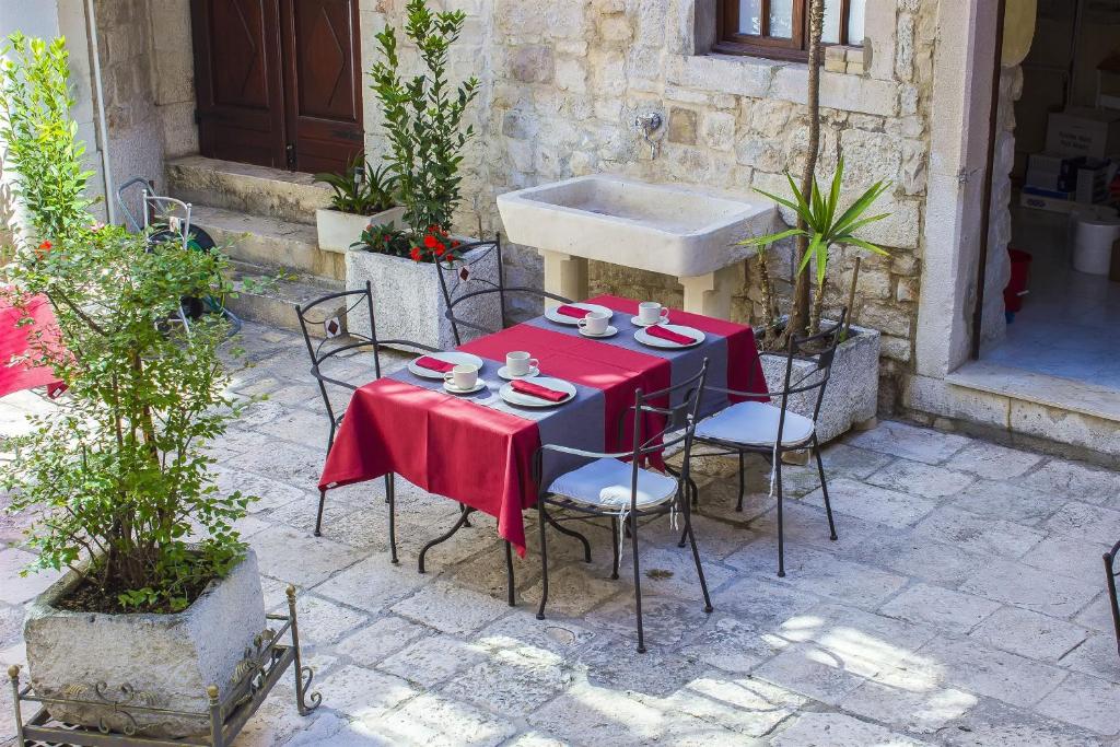 Patio nebo venkovní prostory v ubytování Palace Derossi