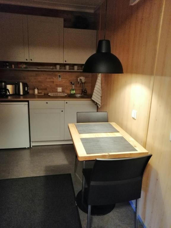Kuchyň nebo kuchyňský kout v ubytování Aablaranna Puhkemaja