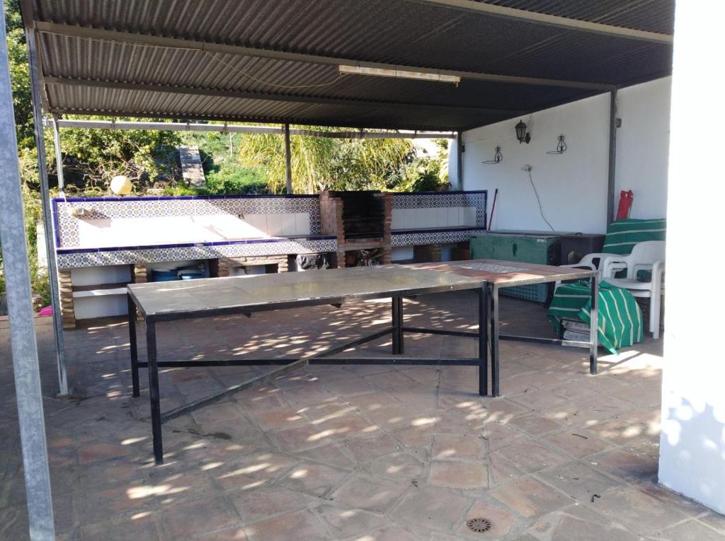 Stolní tenis v ubytování Casa rural en Torrecuevas nebo okolí