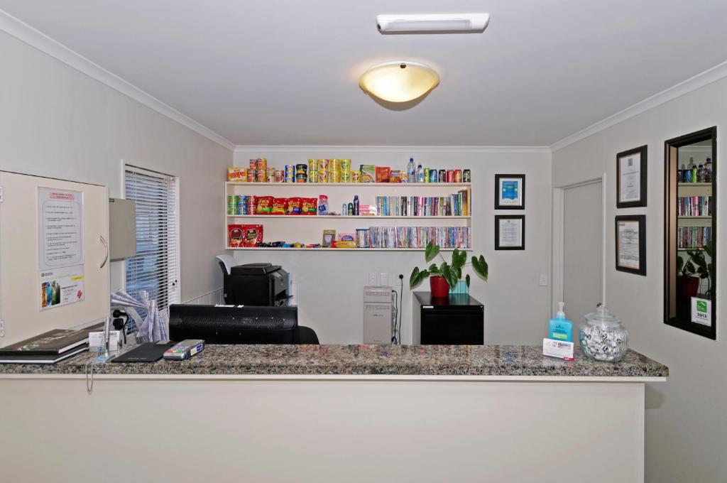 Airport Harbour Motel - Resim 35