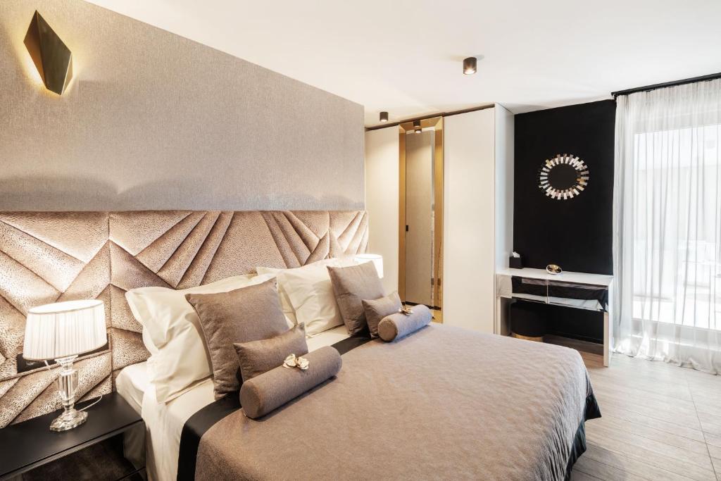 Posh Residence Luxury Suites - 2