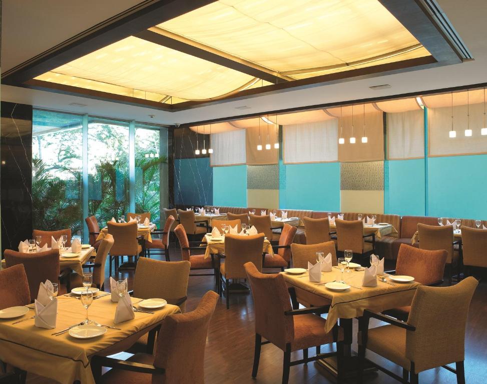 Restaurace v ubytování Mirage Hotel, Mumbai International Airport