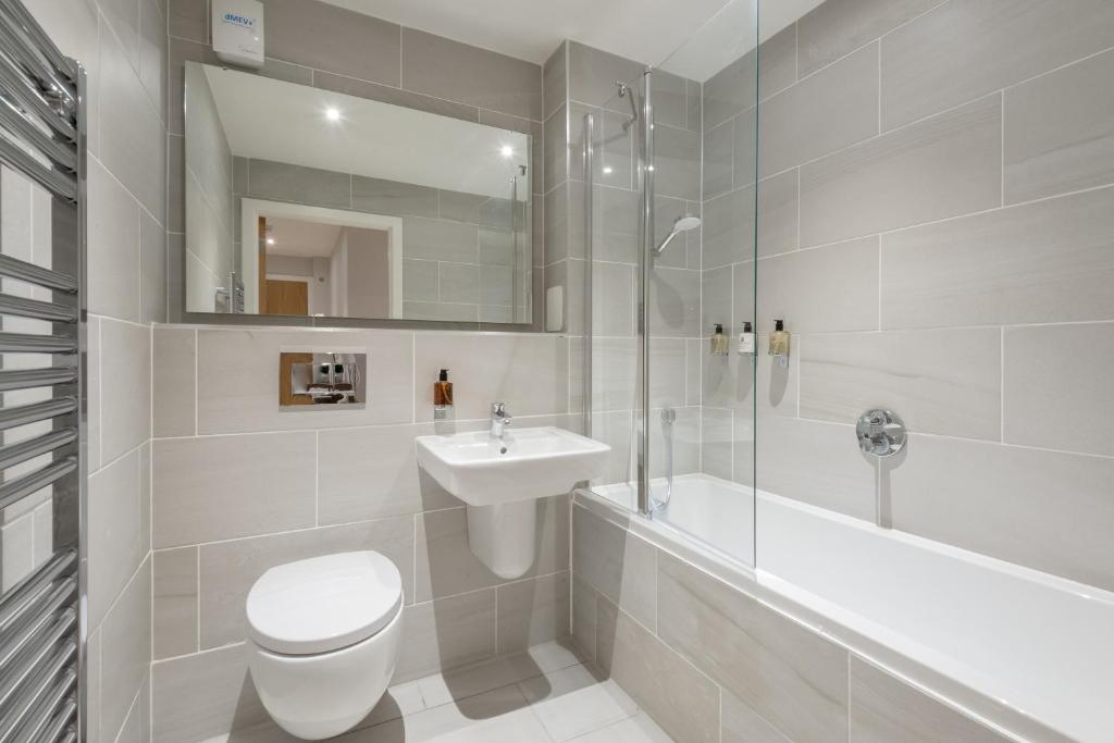 Destiny Scotland - Royal Mile Residence - Three-Bedroom Apartment