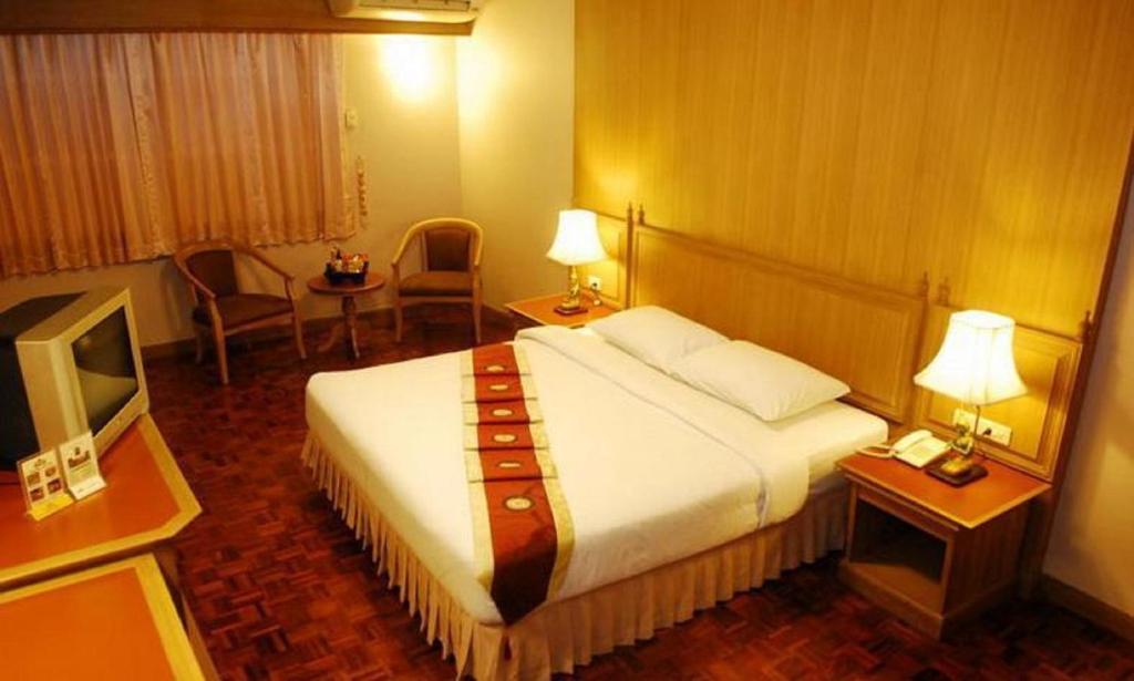 
Deluxe Double or Twin Room
