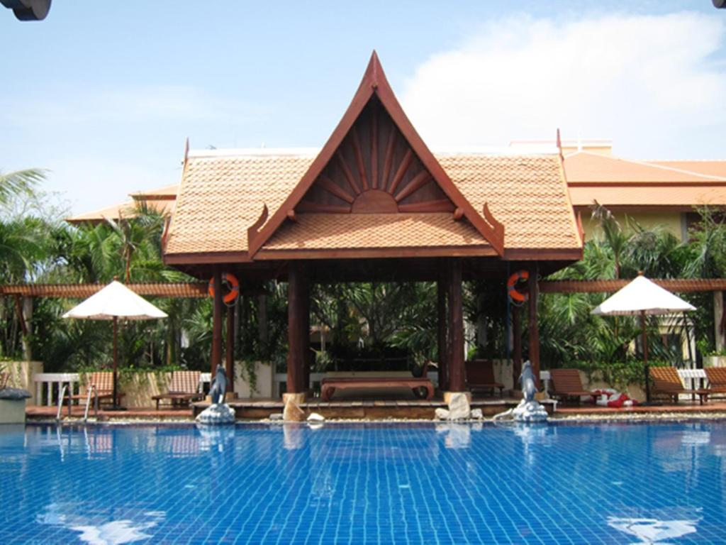 Piscina di Mae Pim Resort Hotel o nelle vicinanze