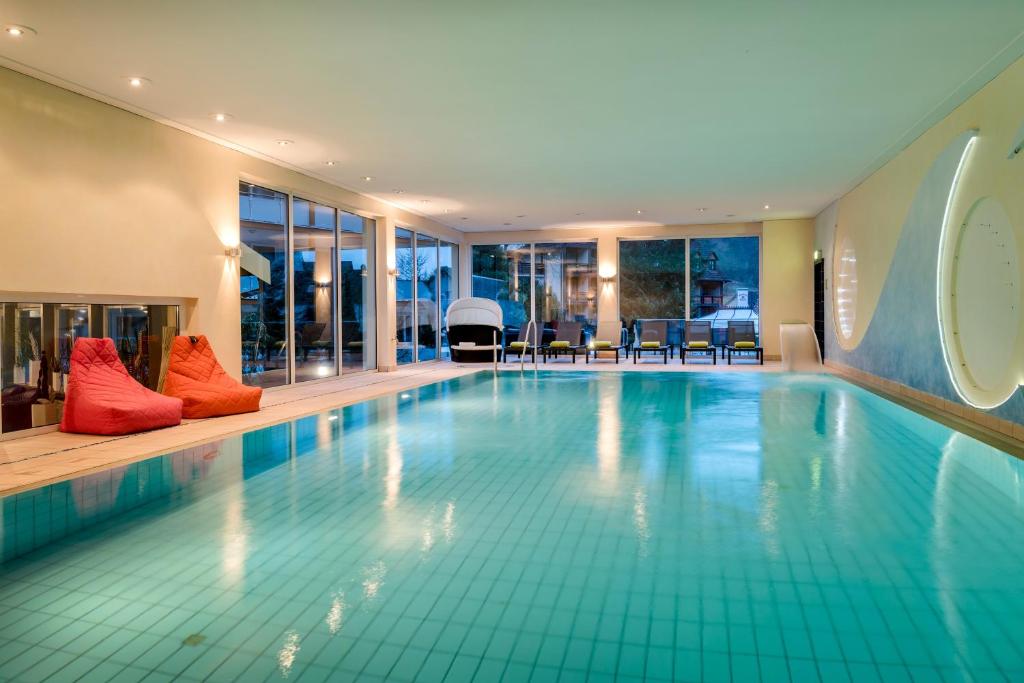 11 Best Hotels in Heimbuchenthal, Germany