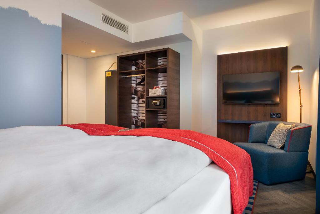 Holiday Inn - the niu, Keg Hamburg Ost by IHG - Resim 33