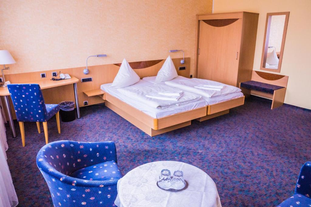 Warias Hotel am Geiseltalsee - Nähe Merseburg und Mücheln - コンフォート ダブルルーム プラス