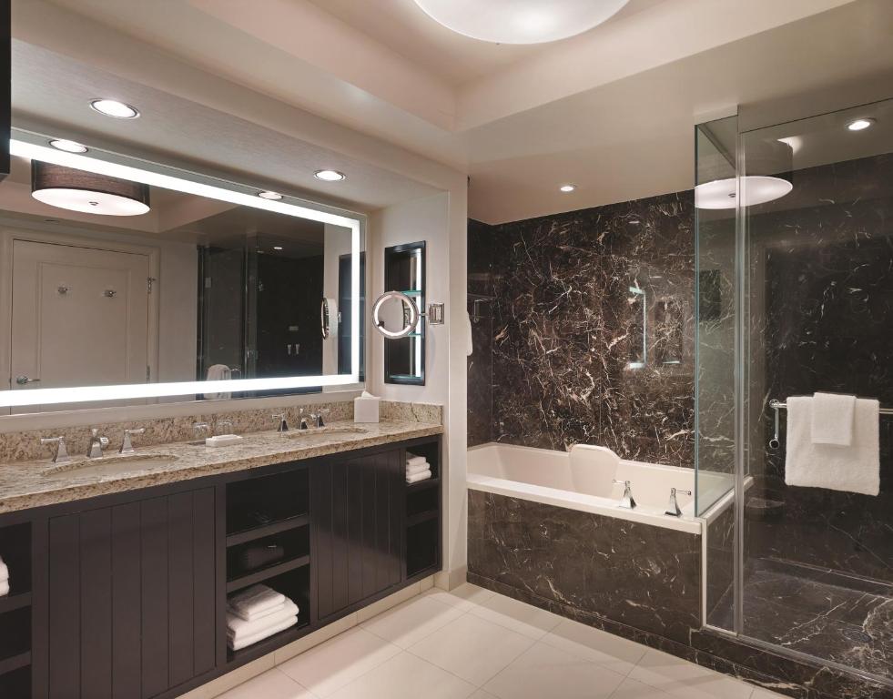 W Las Vegas - W Premier Two Queen Suite