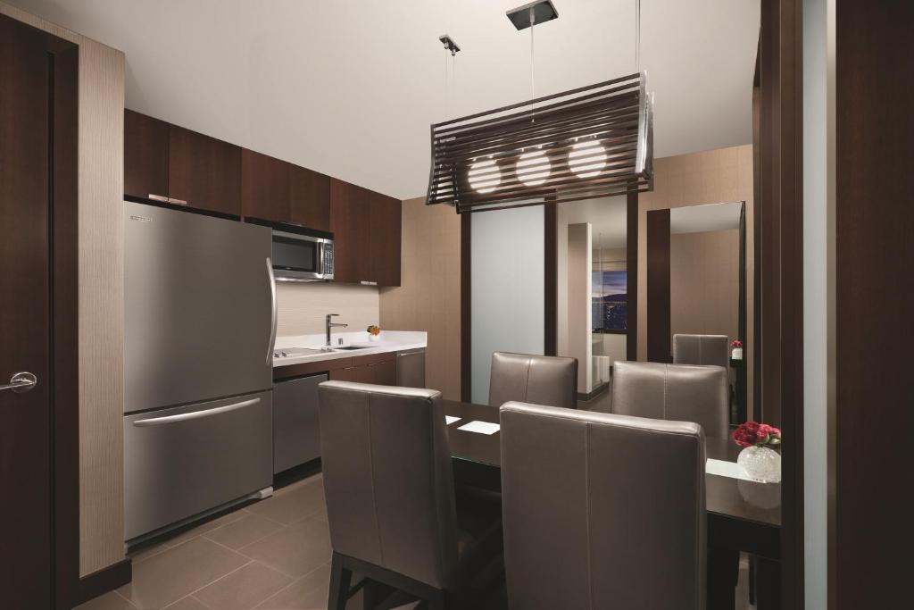 Vdara Hotel & Spa at ARIA Las Vegas - Городской угловой люкс