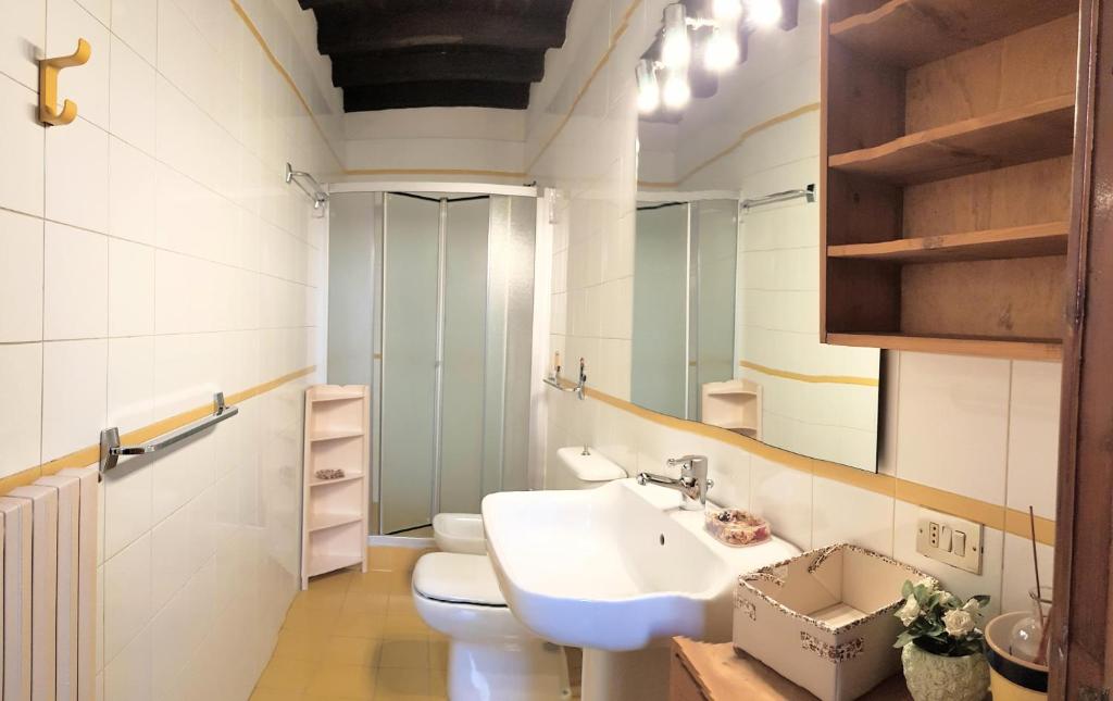 Kúpeľňa v ubytovaní Appartamento La Terrazza Firenze centro storico