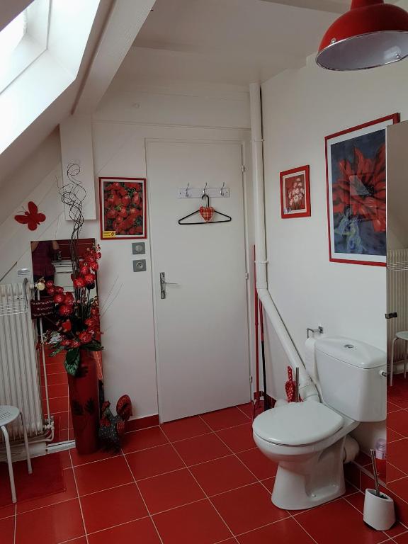 Koupelna v ubytování le nid fleuri de Cravanche