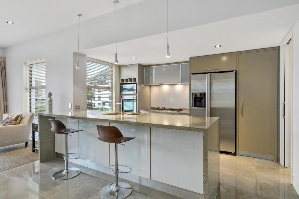 City Sanctuary on Kilmore - Resim 11