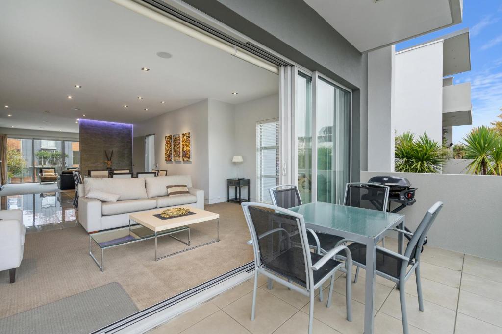 City Sanctuary on Kilmore - Resim 13