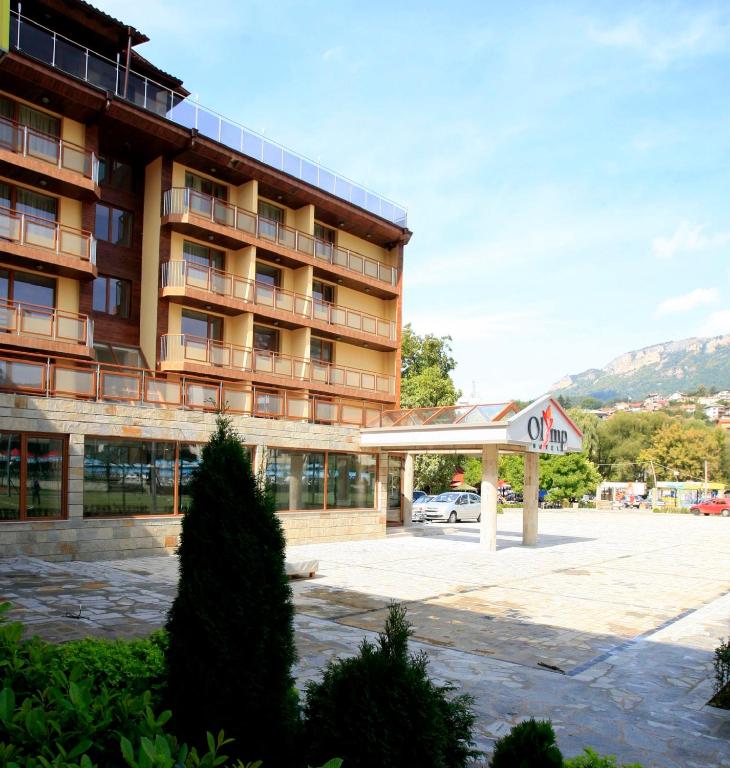 Nespecifikovaný výhled na hory nebo výhled na hory při pohledu z hotelu