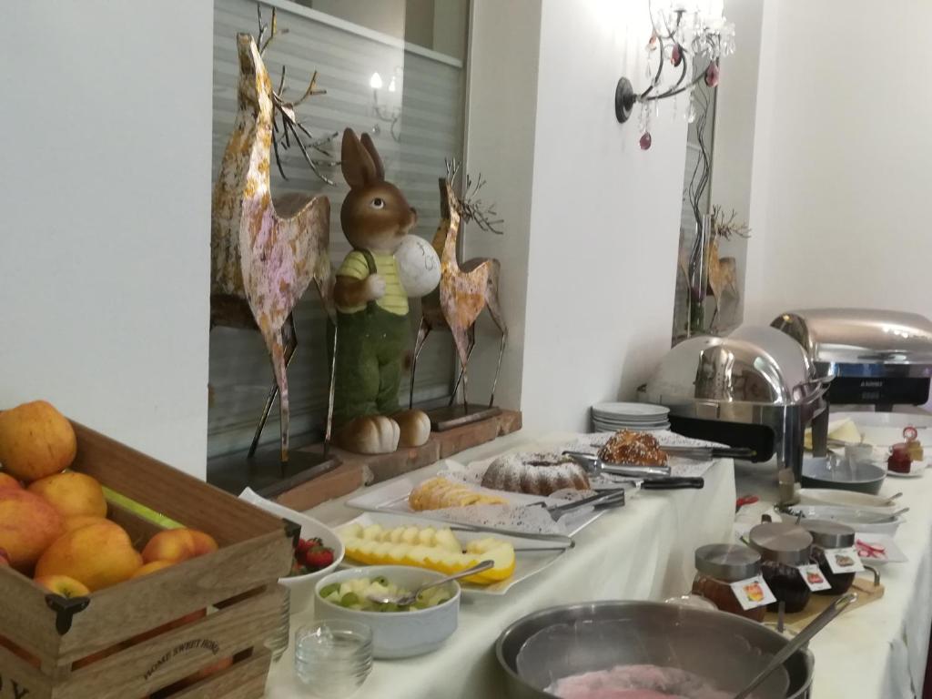 Jídlo v hotelu nebo okolí