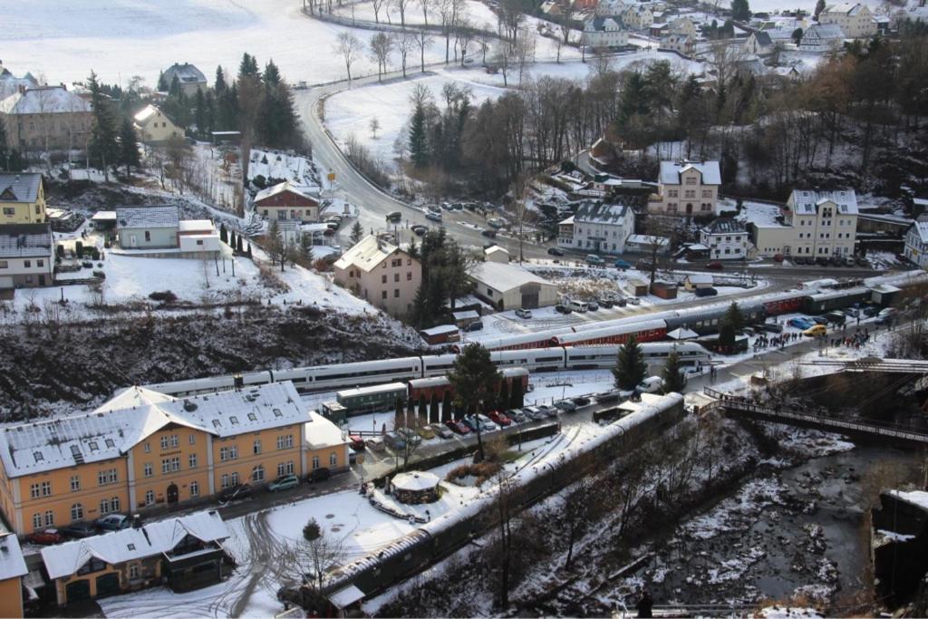 Wolkensteiner Zughotel v zimě