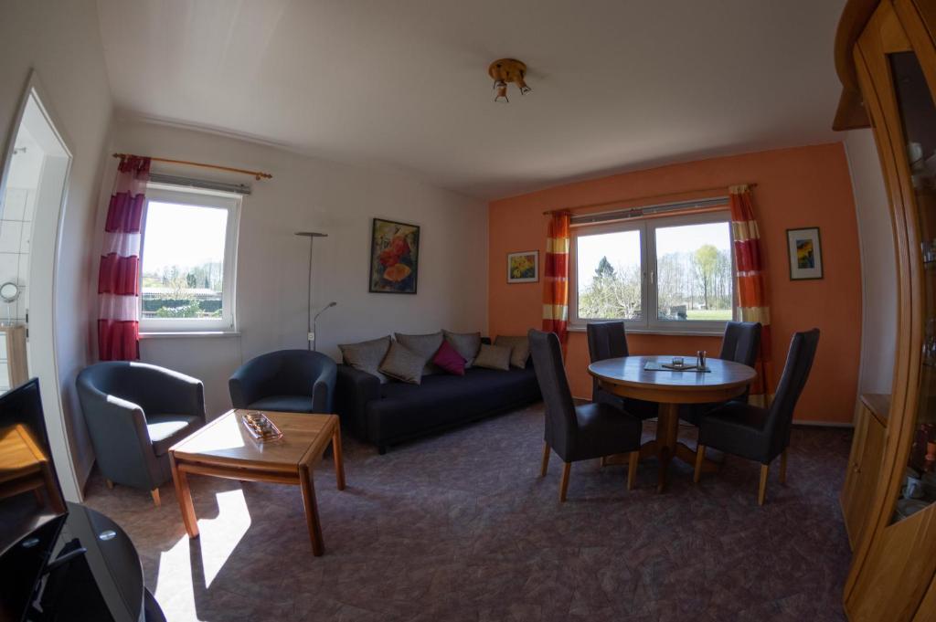 Ferienwohnung Sonnenblume Himmelpfort - Apartamento De Una Habitación