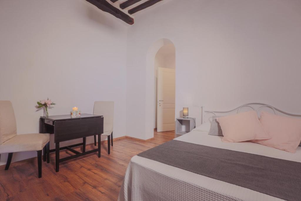San Pierino Charming Rooms - 16