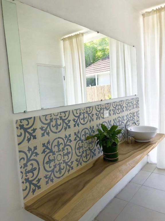 Villa Samalas Resort and Restaurant - 13