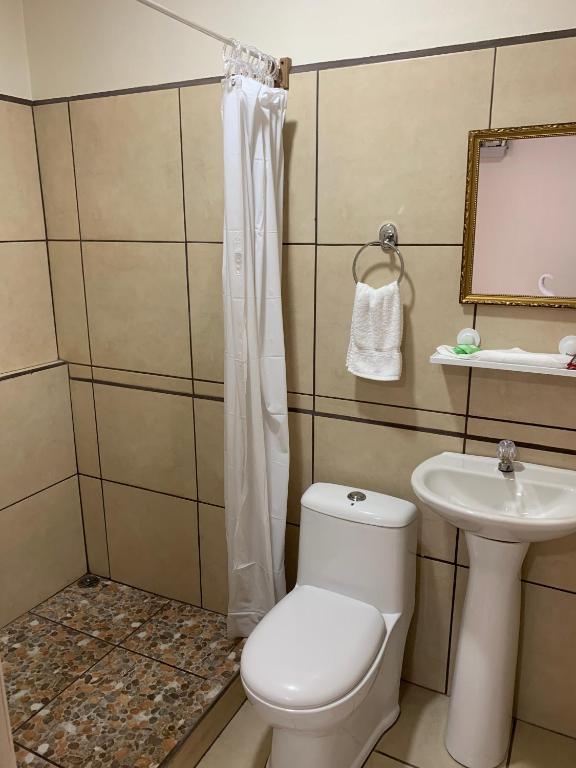 Koupelna v ubytování Le Petit Hotel