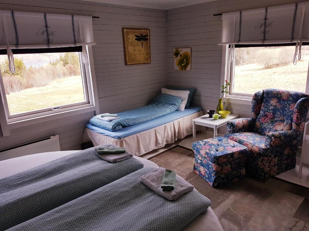 Leite Gård near Atlantic Road in Hustadvika - Deluxe Triple Habitación Con Baño Compartido