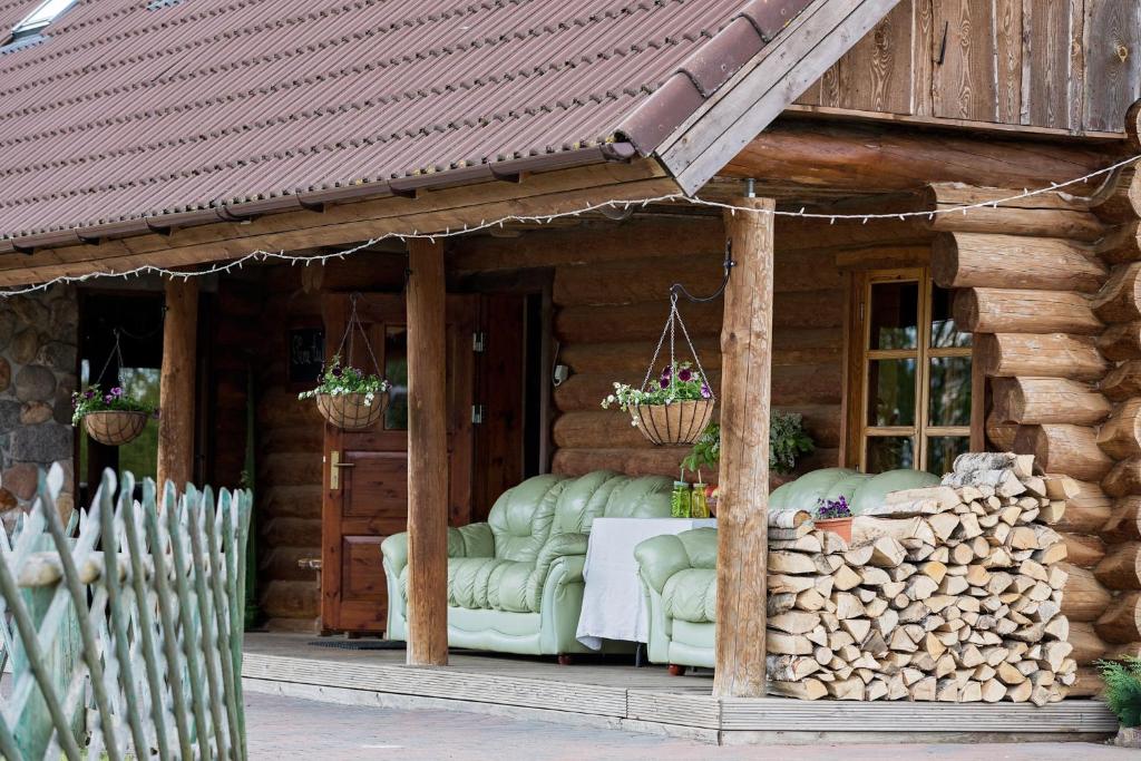 Posezení v ubytování Tindioru Holiday House