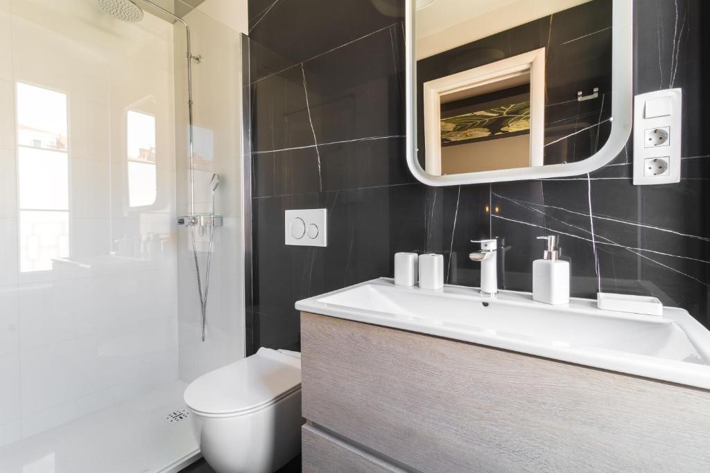 Luxury Rooms 7heaven City - Deluxe Double Room With City View