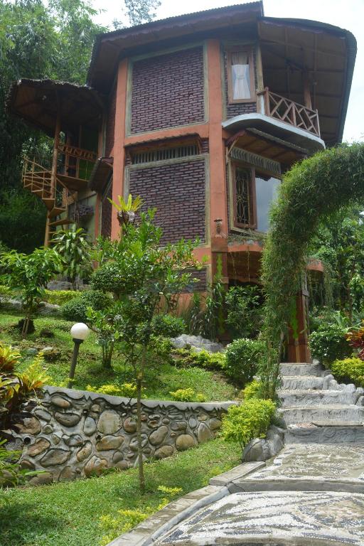 Junia Guesthouse Bukit Lawang - Suite De Luxe