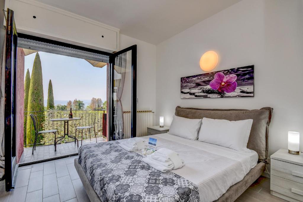 Holiday Sirmione Apartments