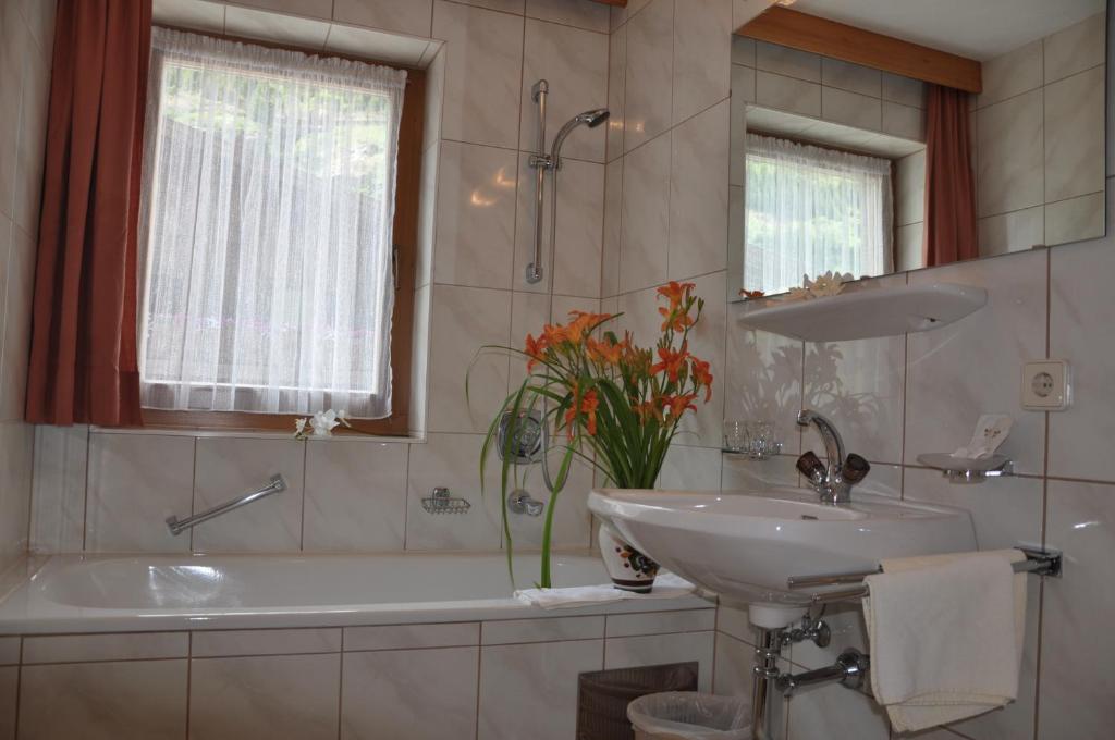 Koupelna v ubytování Hotel Kleon