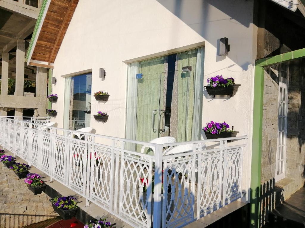 Balkón nebo terasa v ubytování Melford Nuwaraeliya