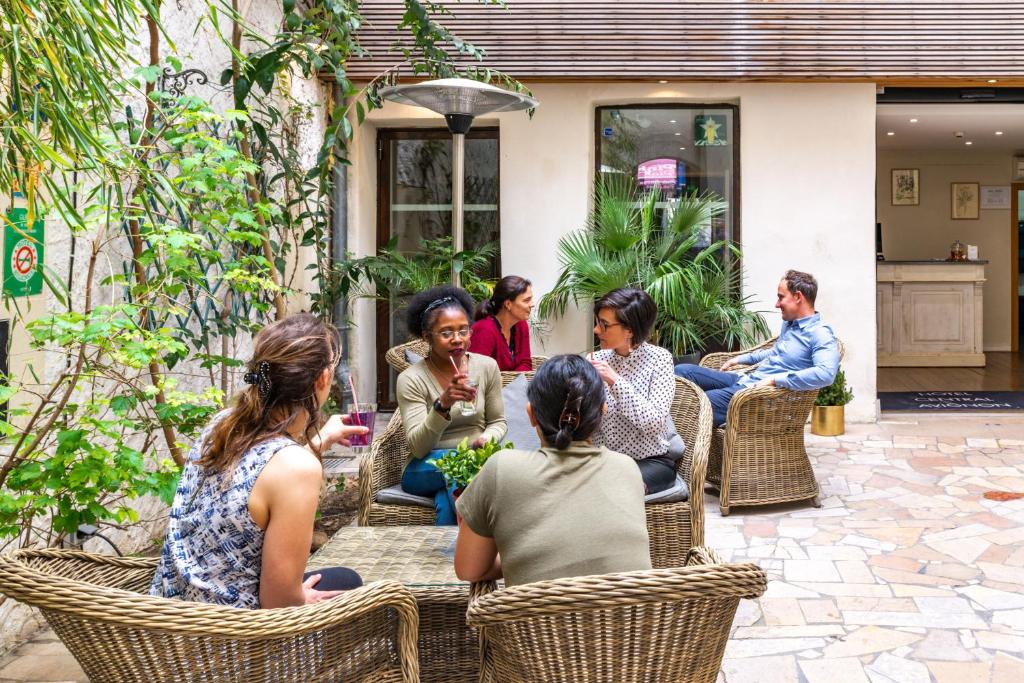 Hôtel Central - Resim 26