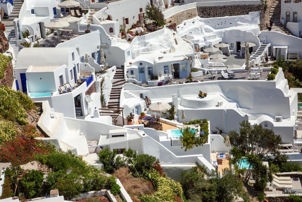 Nespecifikovaný výhled na destinaci Oia nebo výhled na město při pohledu z bed and breakfast
