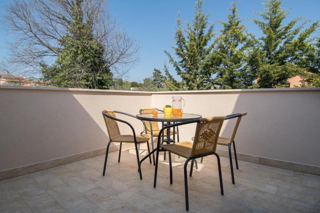 Balkón alebo terasa v ubytovaní Apartment Bruneta 1 with Sea View