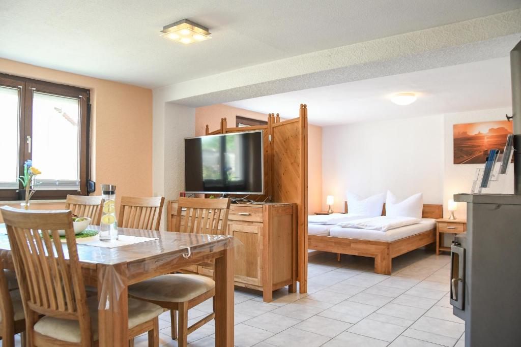 Ferienwohnungen zur Elz - Appartement De Deux Chambres