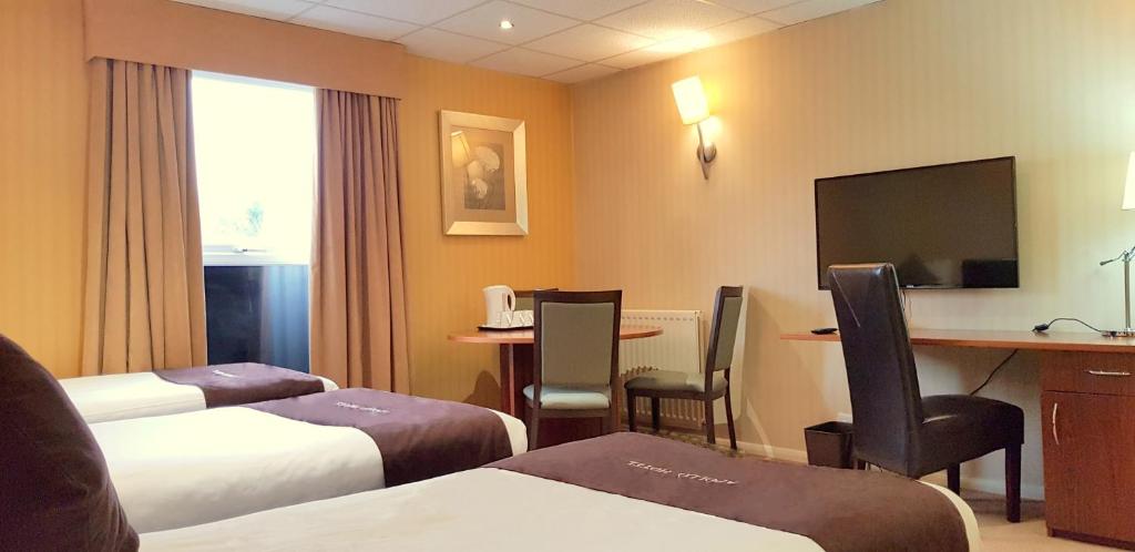 Apollo Hotel - Suite (5 Beds)