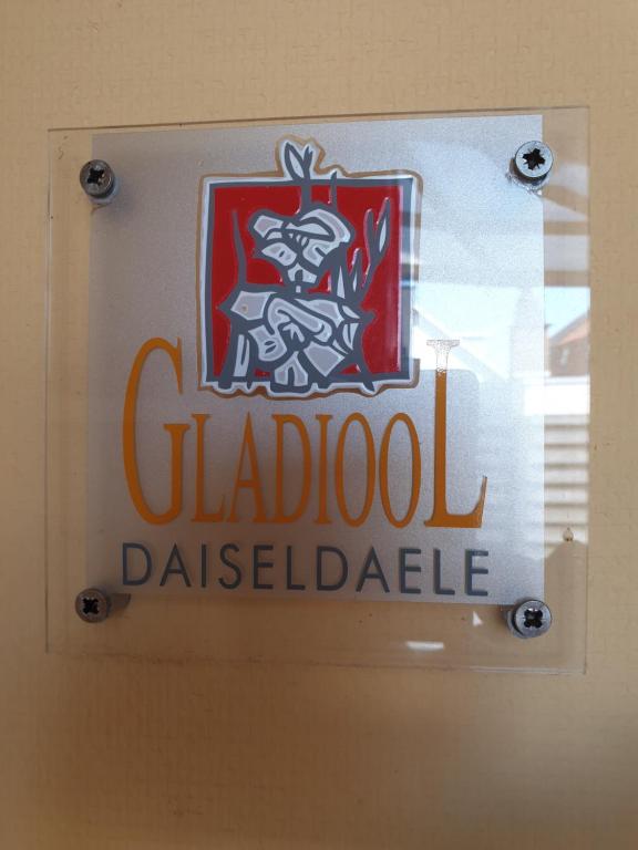 Certifikát, hodnocení, plakát nebo jiný dokument vystavený v ubytování Hostellerie Daiseldaele