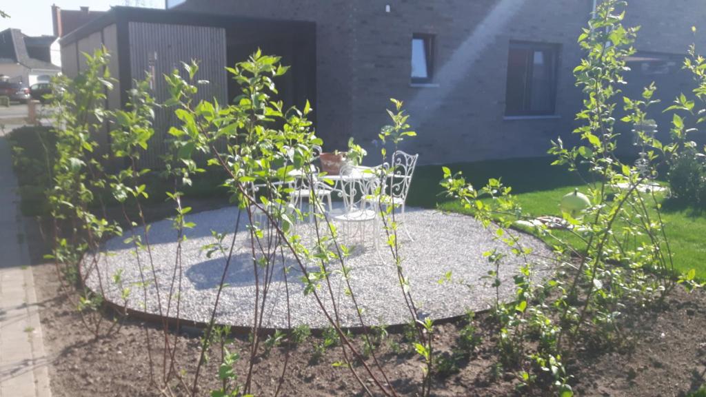 A garden outside TypisGistel